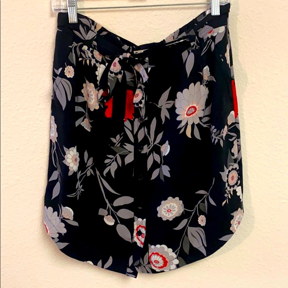 Loft button front skirt with pockets